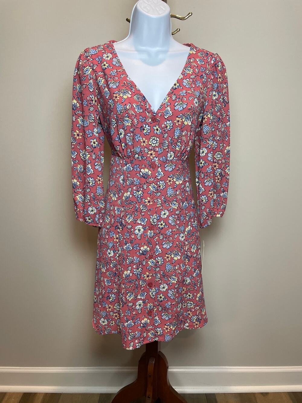 Bebop Dress Size M Pink Floral V‑Neck Long Sleeve Elastic Waist Stretch Mini NWT
